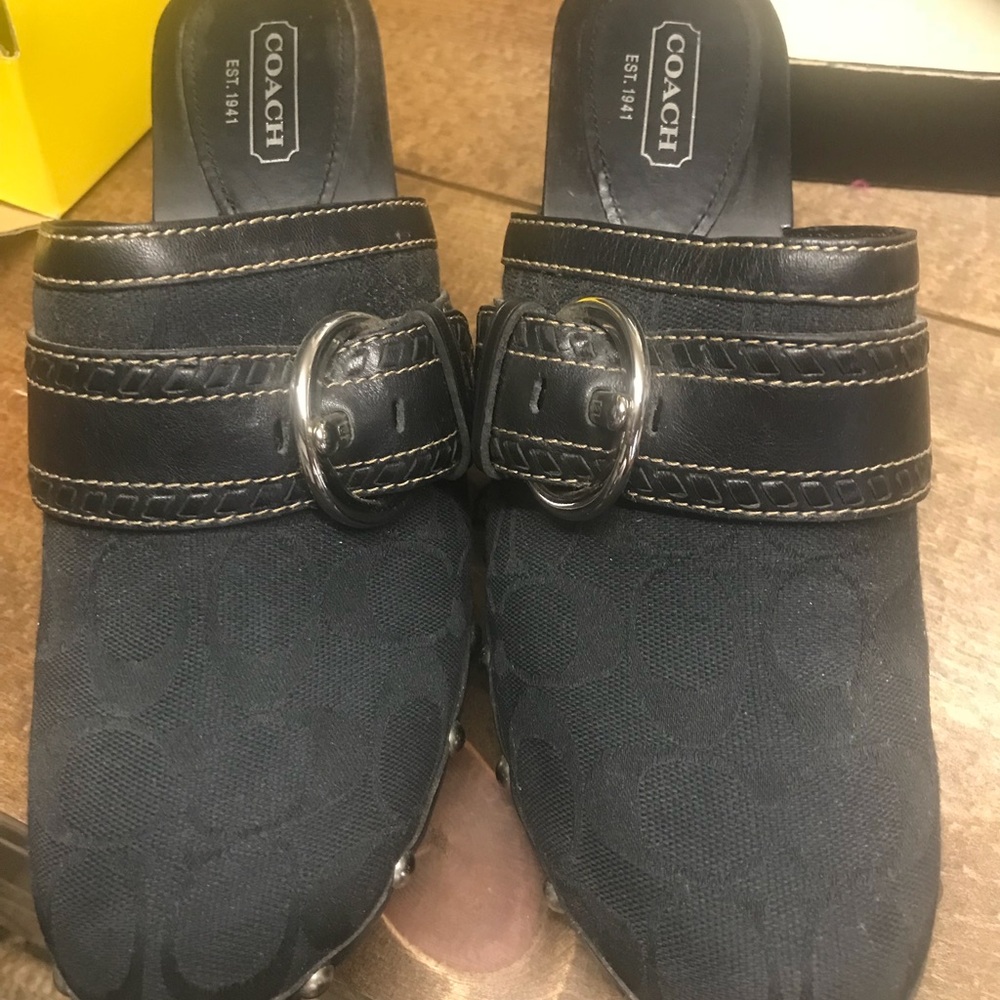 Gorgeous authentic Coach heels size 10M